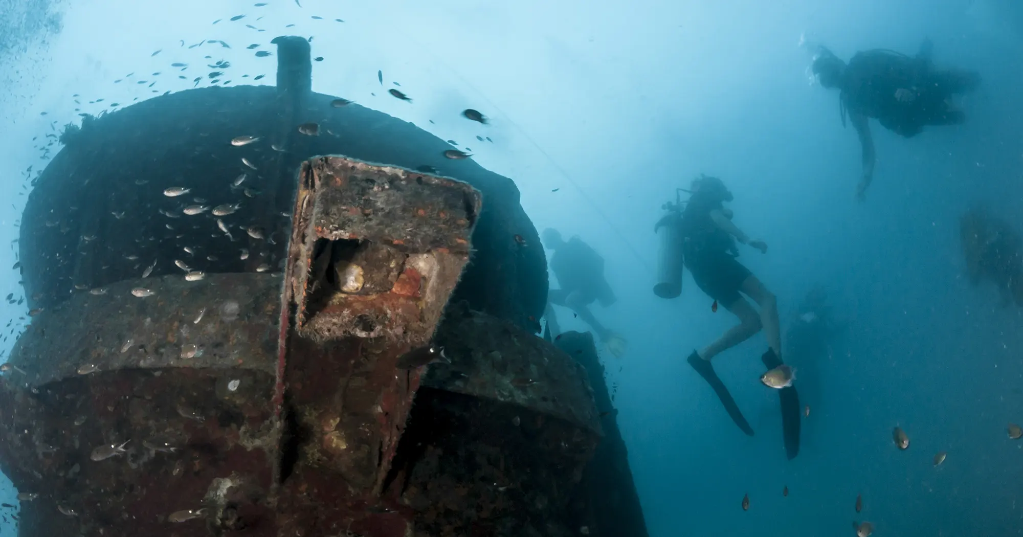 Scuba divers exploring Htms Hanhak