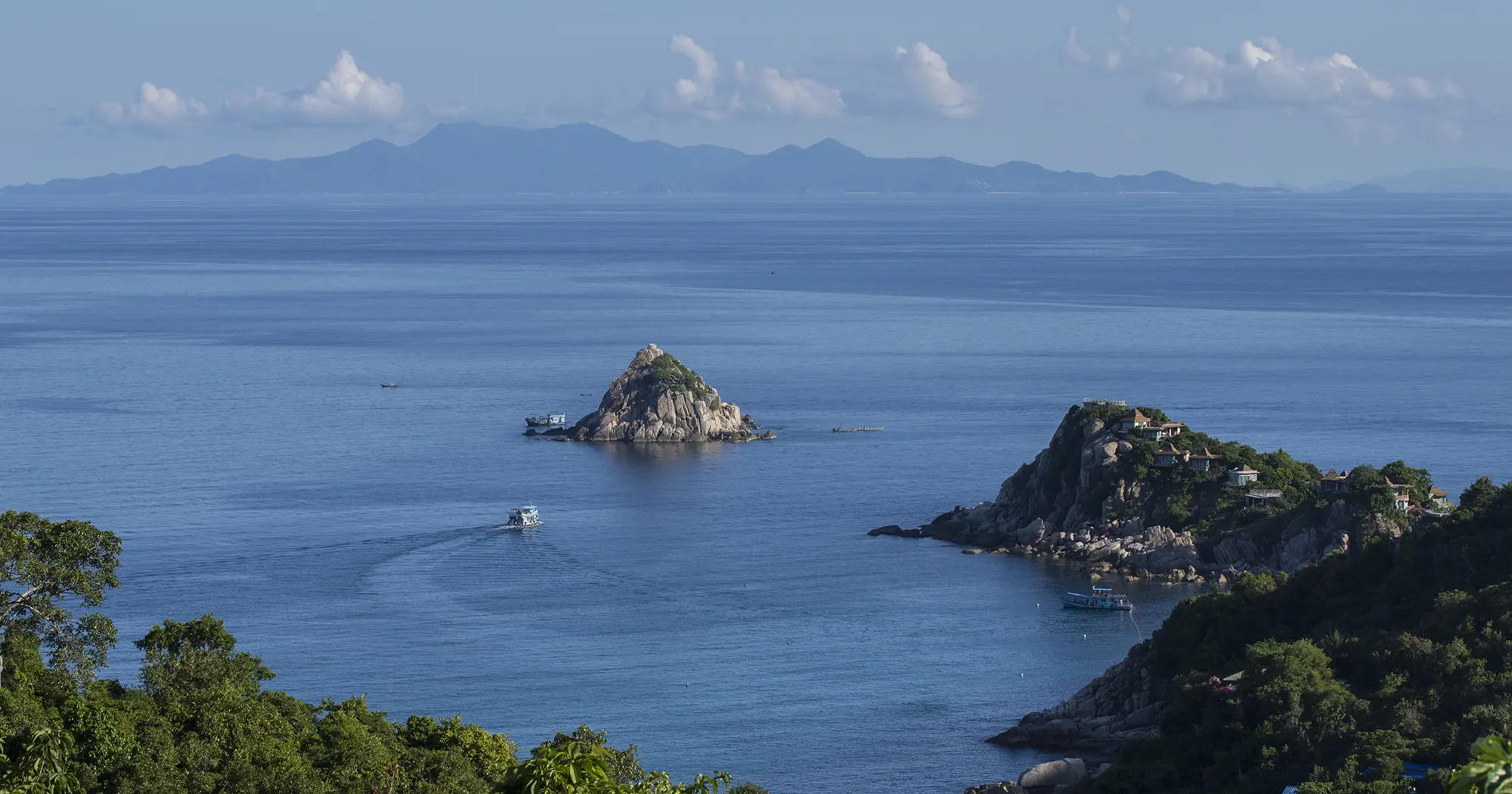 Shark Island of the southern coast of Koh Tao