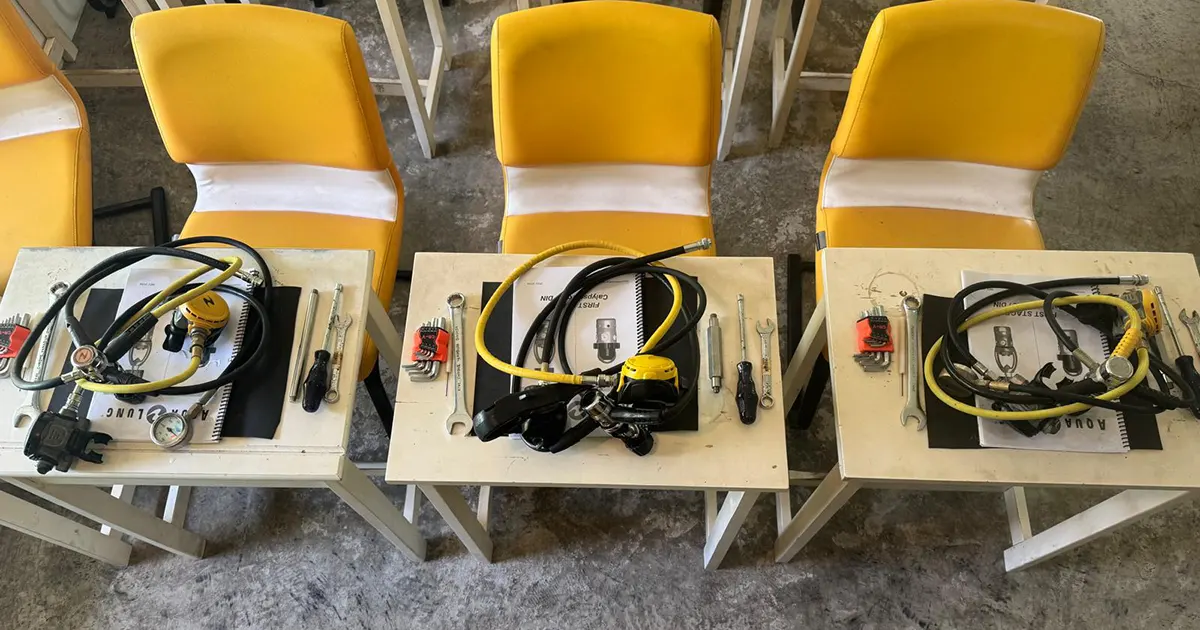 Scuba equipment servicing
